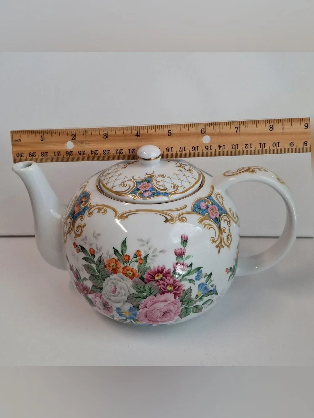 Andrea by Sadek Teapot 